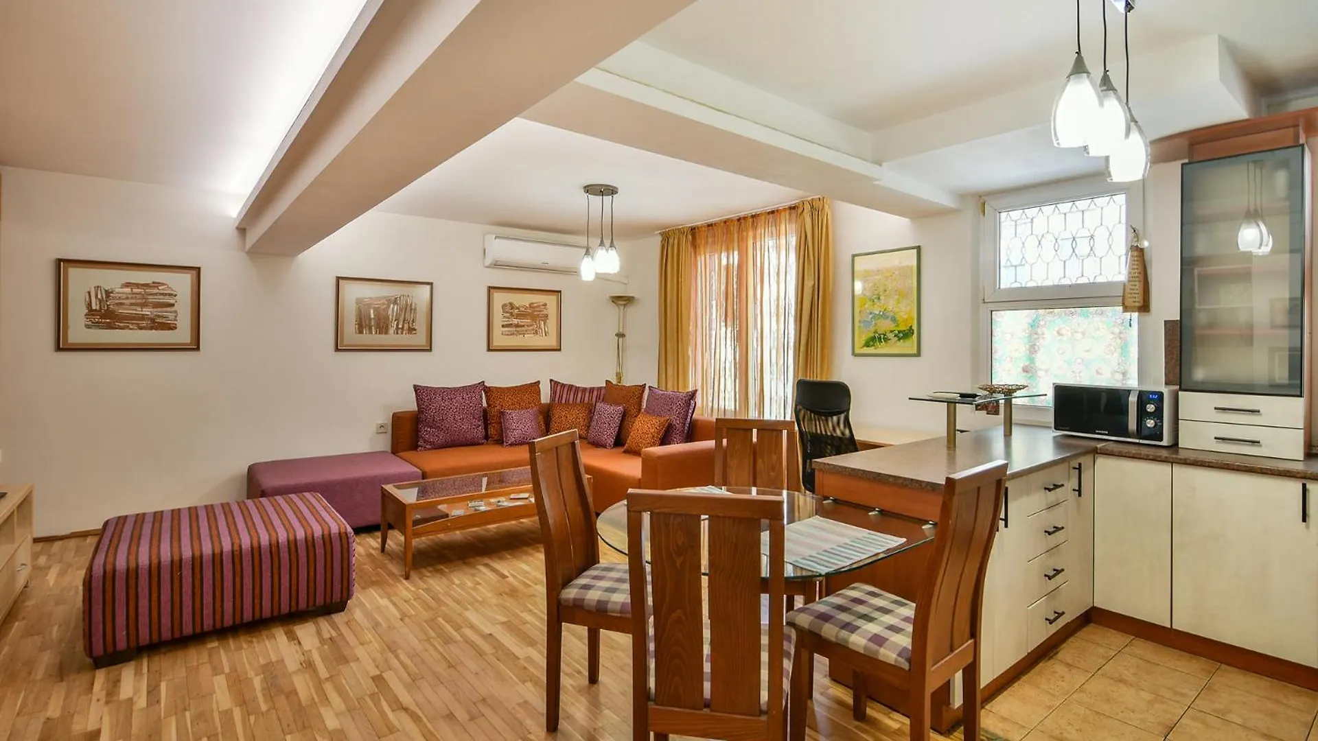 Budget Flat In Central Varna